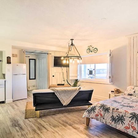 Idyllic Pass-A-Grille Studio - Walk To The Beach! سانت بيتي بيتش المظهر الخارجي الصورة