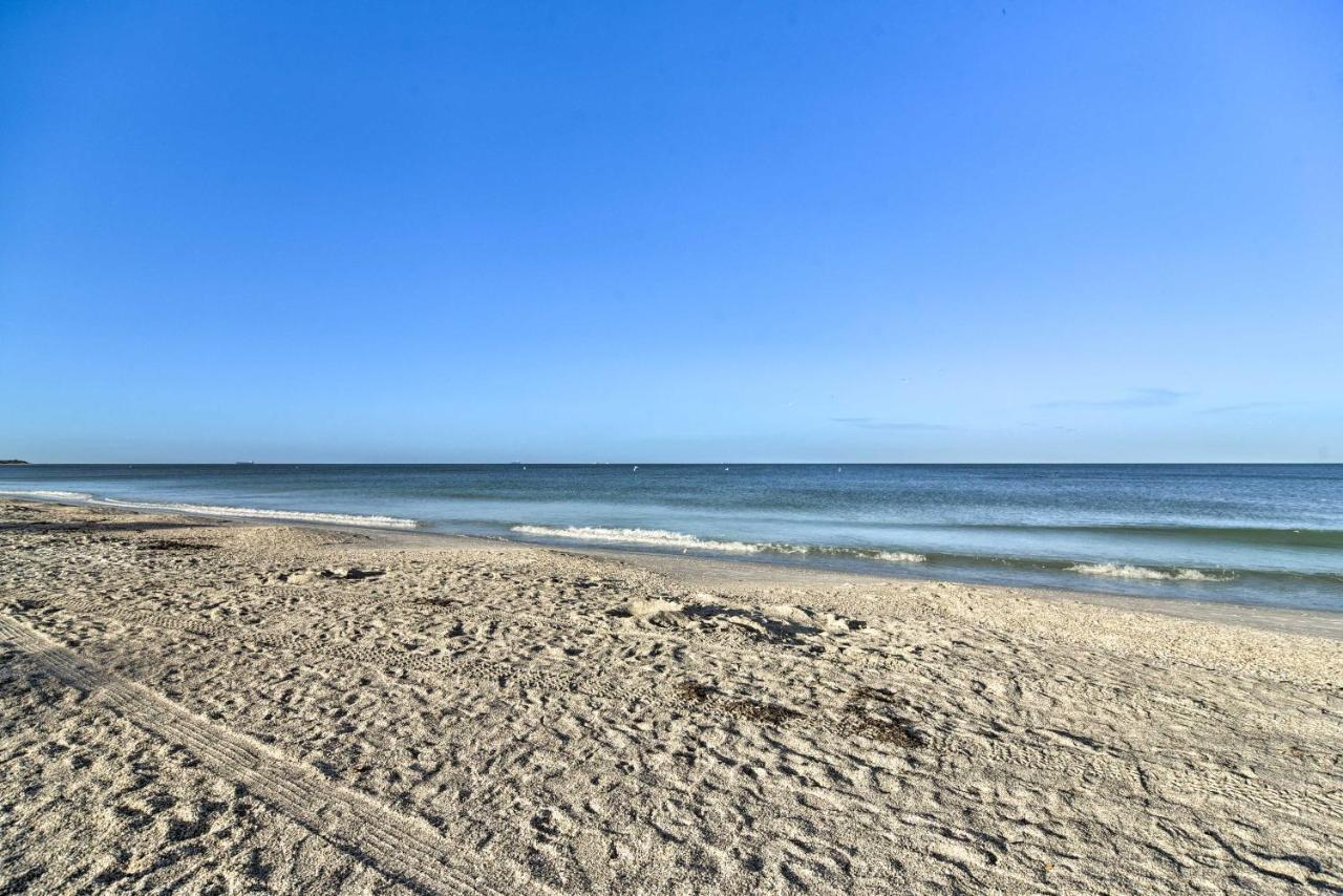 Idyllic Pass-A-Grille Studio - Walk To The Beach! سانت بيتي بيتش المظهر الخارجي الصورة