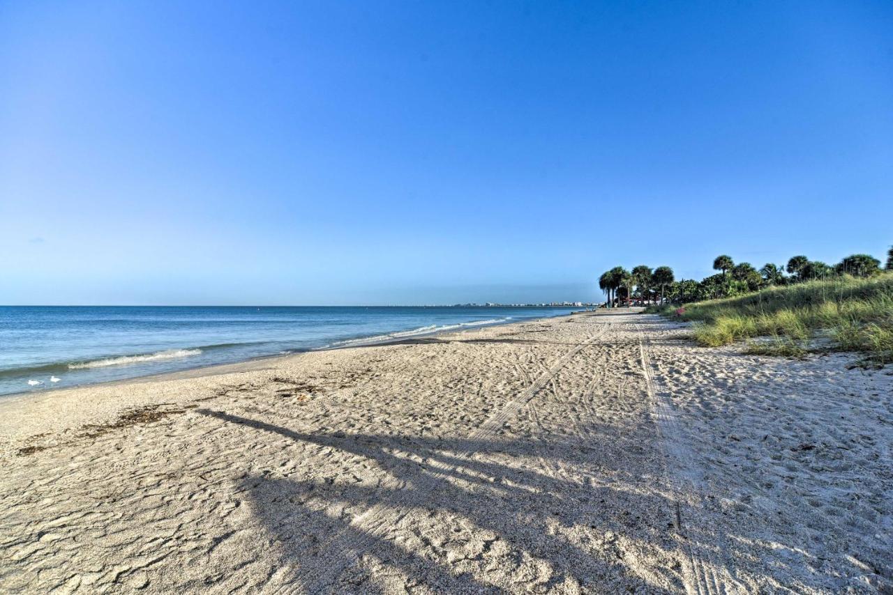 Idyllic Pass-A-Grille Studio - Walk To The Beach! سانت بيتي بيتش المظهر الخارجي الصورة