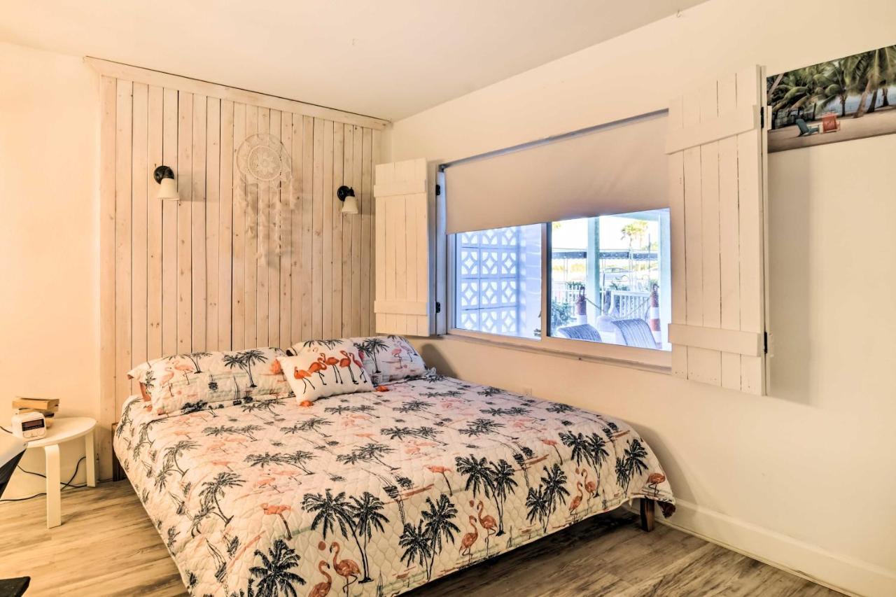 Idyllic Pass-A-Grille Studio - Walk To The Beach! سانت بيتي بيتش المظهر الخارجي الصورة